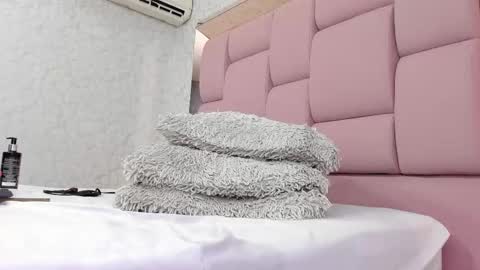 Snapshot of _molly_rosse_ chatting on March 6, 2025, 3:45 pm _molly_rosse_ online show from March 6, 2025, 3:45 pm