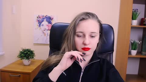 Snapshot of _nicole_new chatting on January 28, 2025, 9:51 am Nica online show from January 28, 2025, 9:51 am