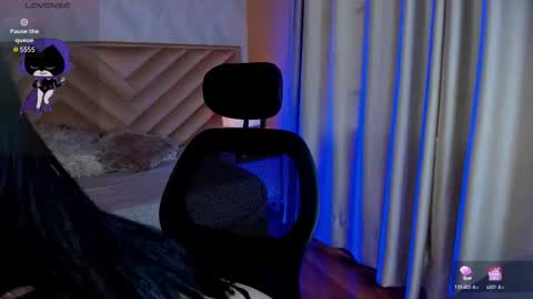 Snapshot of _raven_black chatting on September 18, 2025, 12:40 pm Raven online show from September 18, 2025, 12:40 pm