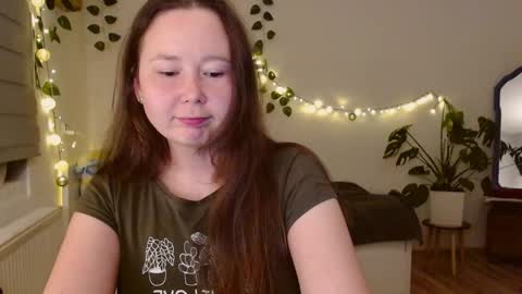 Snapshot of _rosie_cheeks_ chatting on September 23, 2025, 6:44 pm See you  online show from September 23, 2025, 6:44 pm