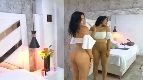 Sara online show from September 12, 2025, 7:47 pm