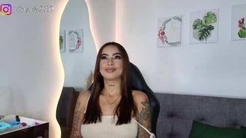 Snapshot of _sophiebrown__ chatting on December 9, 2024, 12:56 am Andrea The Next Stream Wednesday online show from December 9, 2024, 12:56 am