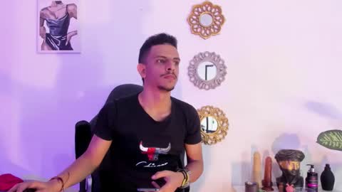 Snapshot of _tarek_ chatting on September 27, 2025, 7:19 pm _tarek_ online show from September 27, 2025, 7:19 pm