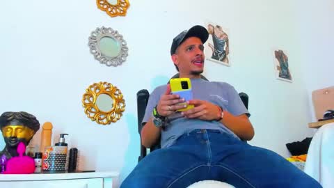 Snapshot of _tarek_ chatting on October 1, 2025, 3:07 pm _tarek_ online show from October 1, 2025, 3:07 pm