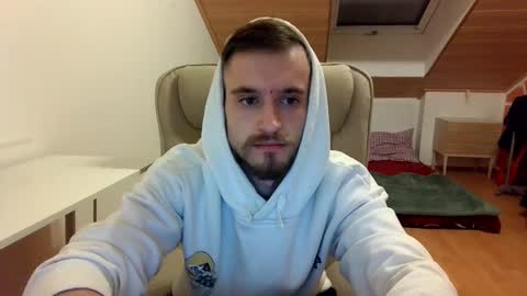 Snapshot of _v_l_a_d_ chatting on February 1, 2025, 2:05 am Vlad online show from February 1, 2025, 2:05 am