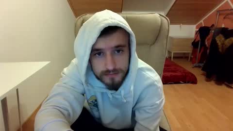 Snapshot of _v_l_a_d_ chatting on February 2, 2025, 10:17 pm Vlad online show from February 2, 2025, 10:17 pm