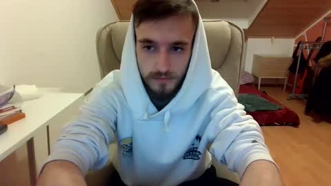 Snapshot of _v_l_a_d_ chatting on February 6, 2025, 6:02 pm Vlad online show from February 6, 2025, 6:02 pm