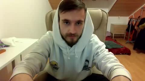 Snapshot of _v_l_a_d_ chatting on February 6, 2025, 9:06 pm Vlad online show from February 6, 2025, 9:06 pm