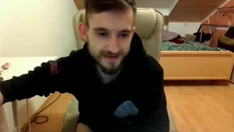 Snapshot of _v_l_a_d_ chatting on February 15, 2025, 11:58 pm Vlad online show from February 15, 2025, 11:58 pm