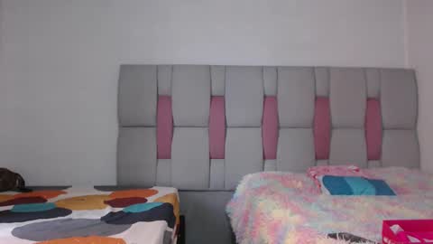 Snapshot of a_g_b chatting on September 15, 2025, 3:45 pm a_g_b online show from September 15, 2025, 3:45 pm