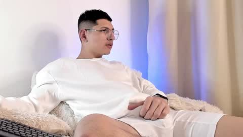 Snapshot of a_lejandro_08 chatting on January 26, 2025, 6:07 am alejo online show from January 26, 2025, 6:07 am