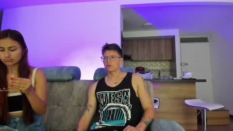 Snapshot of a_sexy_couple__ chatting on December 2, 2024, 8:22 pm A Sexy Couple online show from December 2, 2024, 8:22 pm