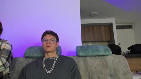 Snapshot of a_sexy_couple__ chatting on December 11, 2024, 2:33 pm A Sexy Couple online show from December 11, 2024, 2:33 pm