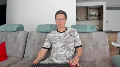 Snapshot of a_sexy_couple__ chatting on January 12, 2025, 5:01 pm A Sexy Couple online show from January 12, 2025, 5:01 pm