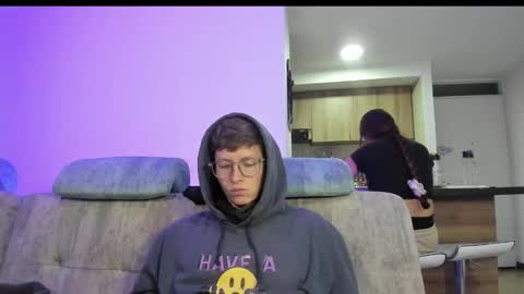 Snapshot of a_sexy_couple__ chatting on February 6, 2025, 12:33 am A Sexy Couple online show from February 6, 2025, 12:33 am