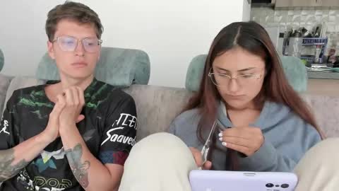 Snapshot of a_sexy_couple__ chatting on March 7, 2025, 7:49 pm A Sexy Couple online show from March 7, 2025, 7:49 pm