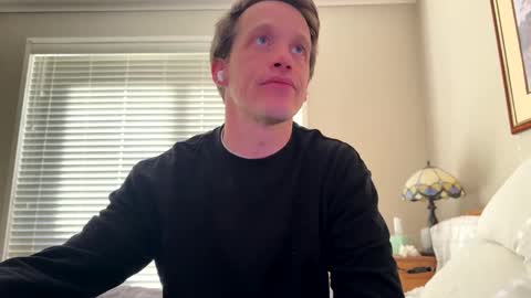 Snapshot of aanal341330 chatting on October 7, 2025, 6:54 am Kris online show from October 7, 2025, 6:54 am