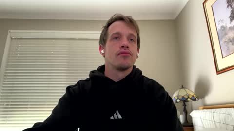 Snapshot of aanal341330 chatting on October 11, 2025, 12:10 am Kris online show from October 11, 2025, 12:10 am