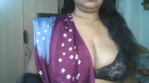 Snapshot of aaradhya_sexy_88 chatting on January 15, 2025, 9:35 am aaradhya_sexy_88 online show from January 15, 2025, 9:35 am