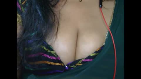 Snapshot of aaradhya_sexy_88 chatting on January 27, 2025, 9:44 am aaradhya_sexy_88 online show from January 27, 2025, 9:44 am