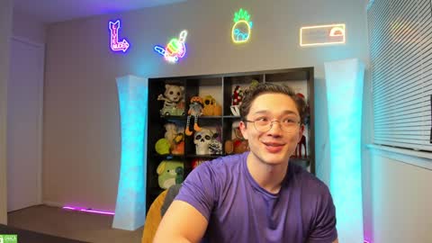 Snapshot of abbuddy920236 chatting on January 7, 2025, 5:12 am buddy online show from January 7, 2025, 5:12 am