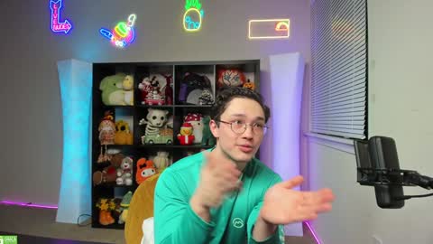 Snapshot of abbuddy920236 chatting on January 14, 2025, 5:08 am buddy online show from January 14, 2025, 5:08 am