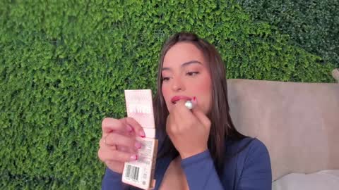 Snapshot of abby_me chatting on February 4, 2025, 12:44 pm A B B Y online show from February 4, 2025, 12:44 pm