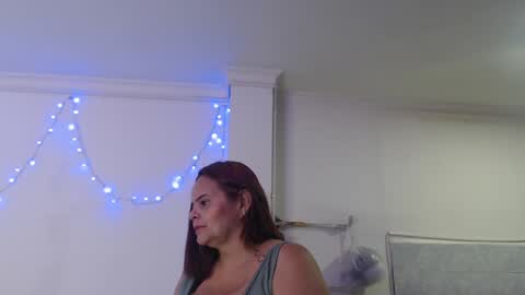 Snapshot of abigail_jhonss chatting on December 6, 2024, 3:30 am abigail_jhonss online show from December 6, 2024, 3:30 am