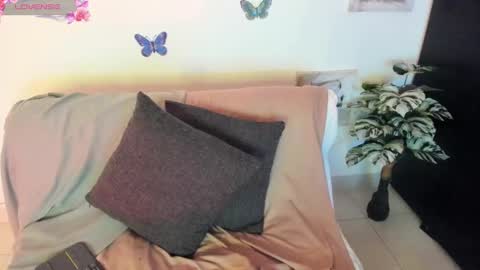 Snapshot of abigail_luna_ chatting on January 4, 2025, 2:35 am abi online show from January 4, 2025, 2:35 am