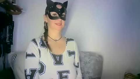 Snapshot of abigailove4u chatting on December 13, 2024, 5:05 am GoldenFish online show from December 13, 2024, 5:05 am