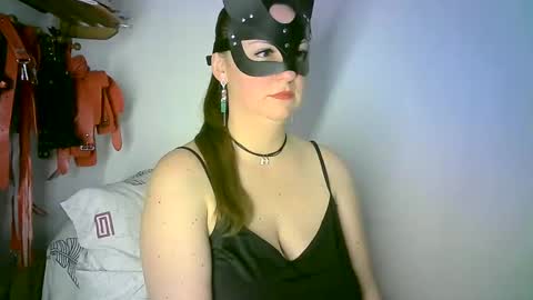 Snapshot of abigailove4u chatting on February 17, 2025, 7:21 pm GoldenFish online show from February 17, 2025, 7:21 pm