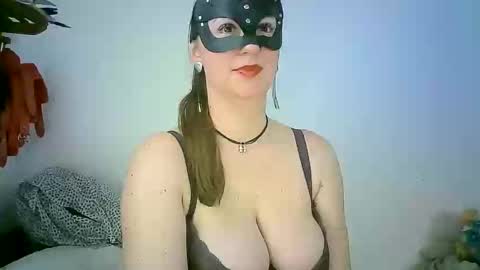 Snapshot of abigailove4u chatting on March 10, 2025, 12:37 pm GoldenFish online show from March 10, 2025, 12:37 pm