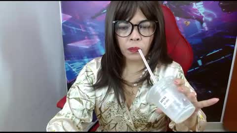 Snapshot of abril_beltran_ chatting on February 9, 2025, 3:12 pm Abril Beltran online show from February 9, 2025, 3:12 pm