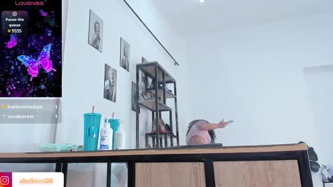 Snapshot of abril_ricci chatting on December 27, 2024, 10:12 am Abril  online show from December 27, 2024, 10:12 am