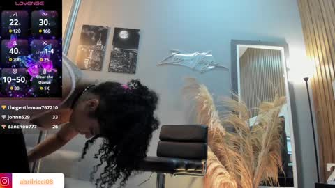 Snapshot of abril_ricci chatting on January 18, 2025, 10:39 am Abril  online show from January 18, 2025, 10:39 am