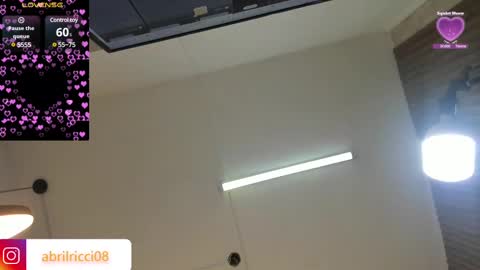 Snapshot of abril_ricci chatting on March 10, 2025, 3:45 am Abril  online show from March 10, 2025, 3:45 am