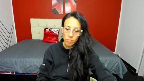 Snapshot of abrillee1 chatting on February 8, 2025, 8:53 pm ABRIL online show from February 8, 2025, 8:53 pm