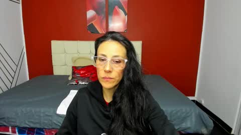 Snapshot of abrillee1 chatting on February 13, 2025, 8:03 pm ABRIL online show from February 13, 2025, 8:03 pm