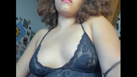 Snapshot of ada_gales_ chatting on February 9, 2025, 2:28 am Isa online show from February 9, 2025, 2:28 am