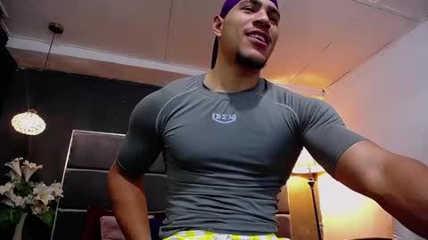 Snapshot of adam_fit19cm chatting on October 2, 2025, 1:51 pm adam_fit19cm online show from October 2, 2025, 1:51 pm