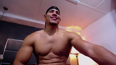 Snapshot of adam_fit19cm chatting on October 7, 2025, 2:36 pm adam_fit19cm online show from October 7, 2025, 2:36 pm