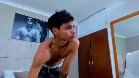 Snapshot of adam_piarse chatting on October 4, 2025, 8:40 pm adam_piarse online show from October 4, 2025, 8:40 pm