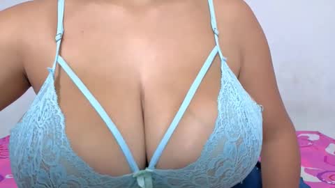 adara_cute18 online show from October 18, 2025, 2:40 pm