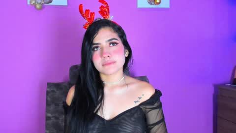 Snapshot of adara_johnson_ chatting on December 27, 2024, 11:39 am Adara Johnson online show from December 27, 2024, 11:39 am