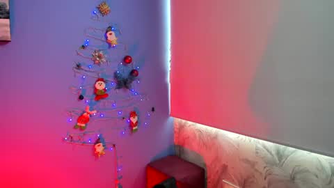 Snapshot of adellelennox_cg chatting on December 24, 2024, 2:33 pm Adelle online show from December 24, 2024, 2:33 pm