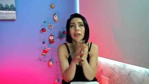 Snapshot of adellelennox_cg chatting on December 31, 2024, 5:18 pm Adelle online show from December 31, 2024, 5:18 pm