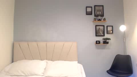 Adonis online show from September 11, 2025, 4:01 am