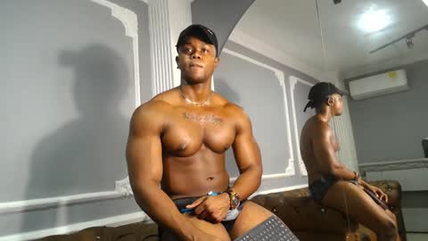 Snapshot of adonisknigh chatting on December 10, 2024, 12:28 am Adonis Knight  online show from December 10, 2024, 12:28 am