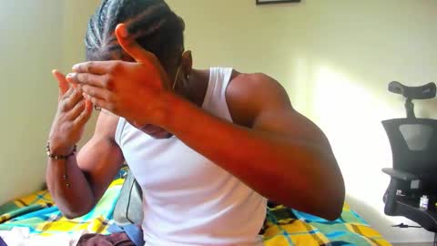 Snapshot of adonisknigh chatting on September 22, 2025, 12:40 pm Adonis Knight  online show from September 22, 2025, 12:40 pm
