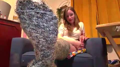 Snapshot of adorequeenbunny chatting on December 19, 2024, 9:28 pm Queen Bunny online show from December 19, 2024, 9:28 pm